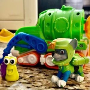ROCKY SEA PATROL VEHICLE With Bonus Sea Friend